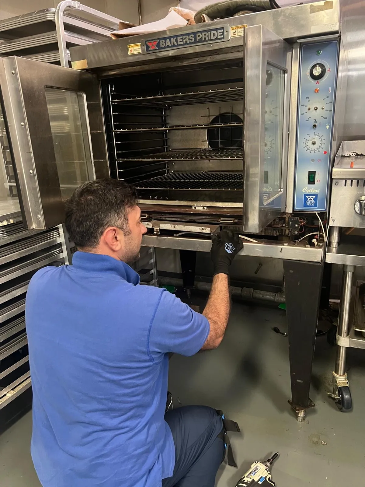 Commercial oven repair, by an Optimal Appliance technician